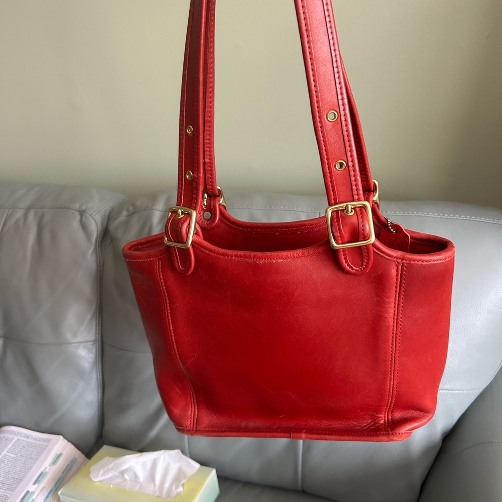 Coach Red Leather Shoulder Bagel is my new coach bag hardly used